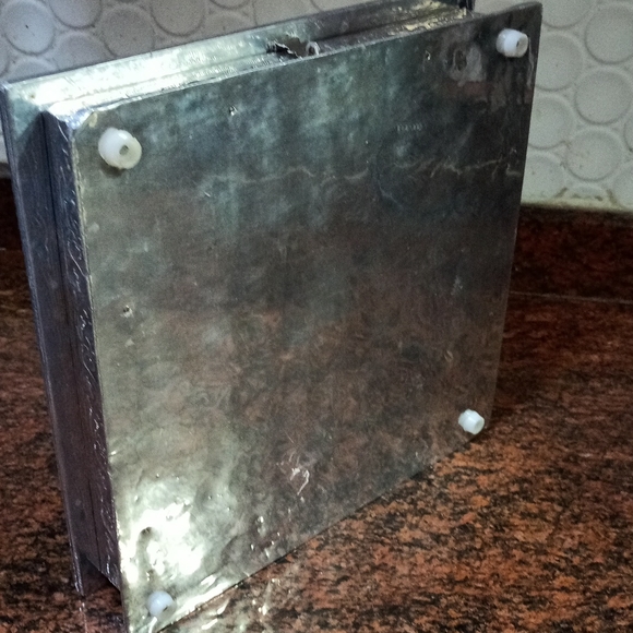 Beautiful Decorative Box - Picture 6 of 8